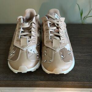 Nike Air Max Women’s Shoes 9.5 Camouflage